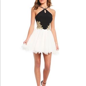 Juniors Homecoming / Party Dress